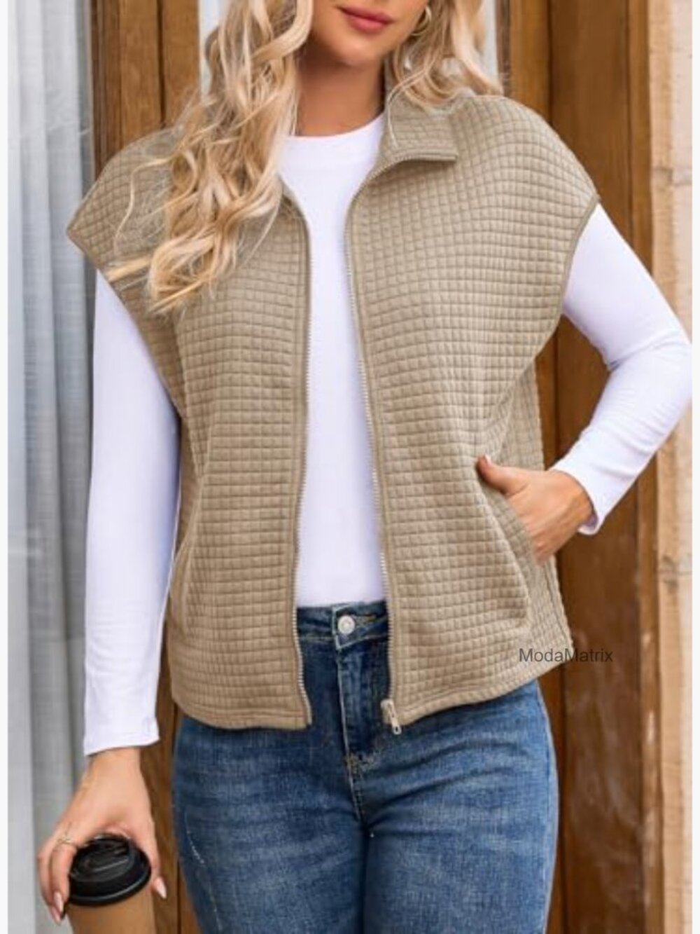 Sleeveless Zip Up Knit Vest with Pockets Loose Fit - Picture 3 of 7